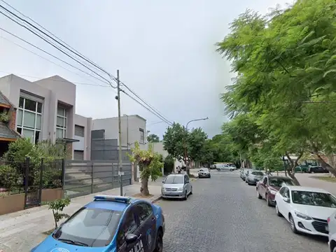 Echeverría al 4300, entre Donado y Gral. M. Acha