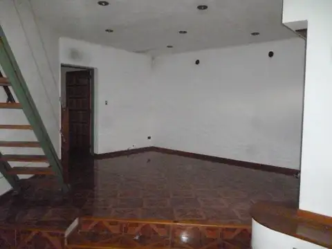 Casa en Venta en Adrogue, USD 200.000