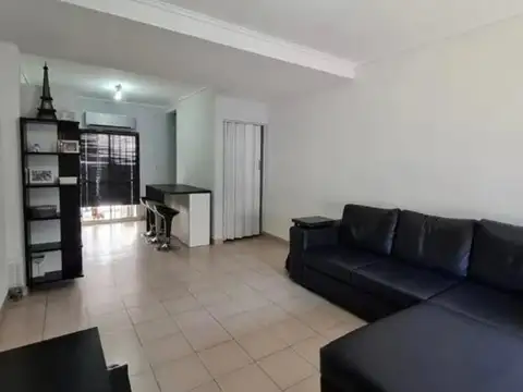 Depto Tipo Casa en Venta en Morón, USD 130.000