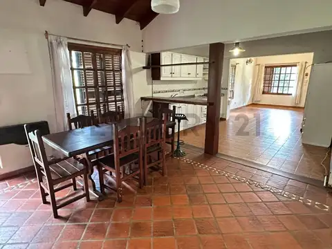 CASA EN VENTA EN VALERIA DEL MAR