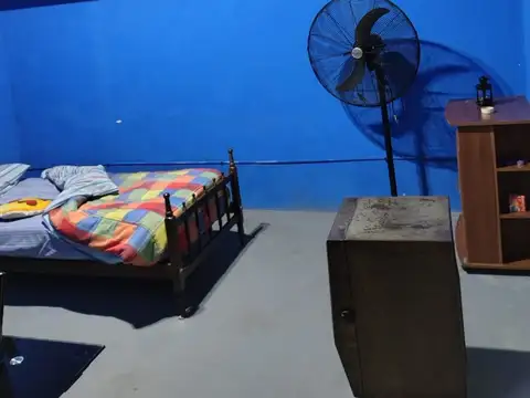 Casa 6 ambientes con 2 baños