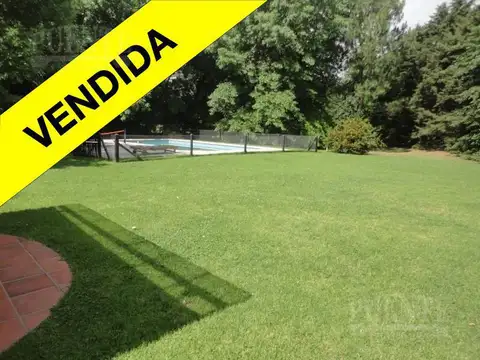 Casa 7 ambientes con 4 baños