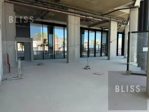 Local en Alquiler en Victoria, USD 5.500