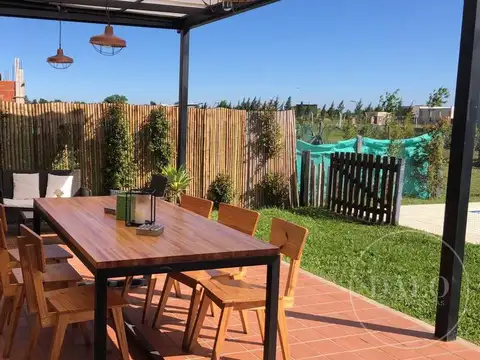Casa en Alquiler de 3 dormitorios