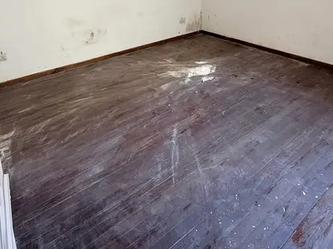 Depto Tipo Casa en Alquiler en Caseros, $ 670.000