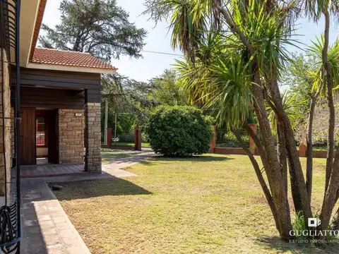 Casa en Venta con 1 cochera
