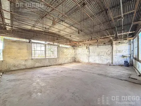 Deposito en venta de 594 m2 en Boulogne, San Isidro.