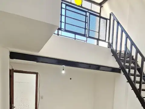 Depto Tipo Casa en Alquiler de 2 dormitorios