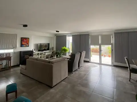 Departamento en Venta con 2 cocheras