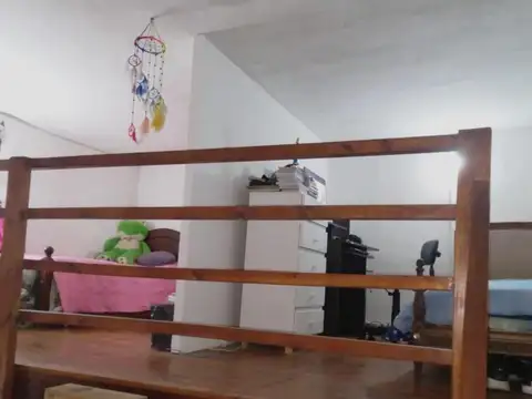 Depto Tipo Casa 3 ambientes con 2 baños
