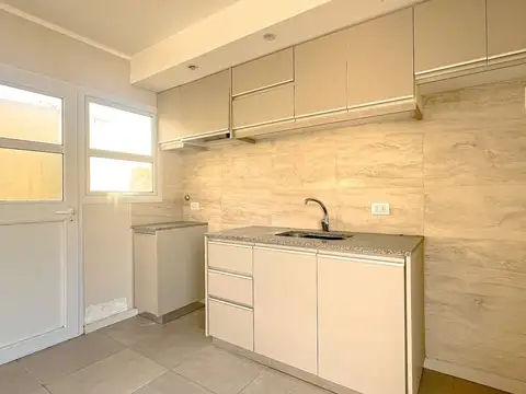 Depto Tipo Casa en Venta de 3 ambientes