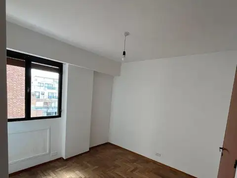 Derqui 5 , Piso 8