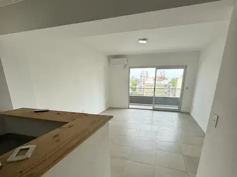 Departamento en Alquiler con 1 cochera
