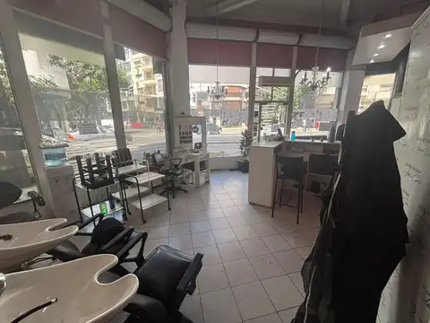 Local en Alquiler Via Púb.