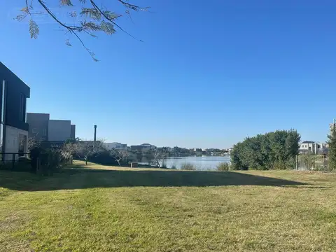 Terreno en Venta 18  mts Frente