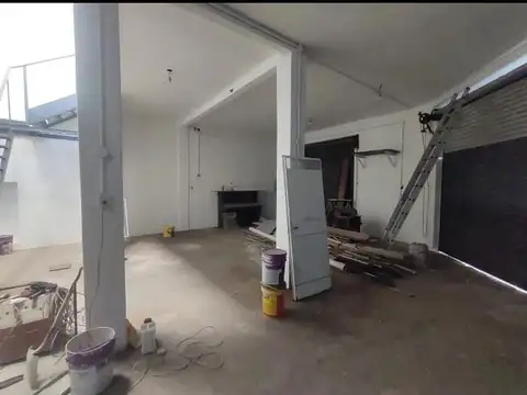 Galpón en alquiler en Paternal