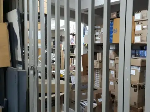 Mitre 1400