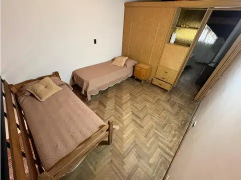 2 Ambiente Y Medio Al Frente Parque Luro