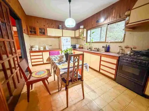 CASA 5 AMBIENTES APTA 2 FAMILAS ADROGUE