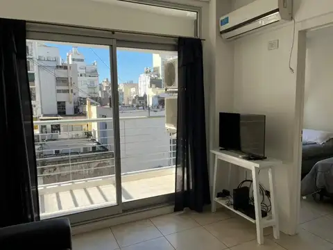 URBAN RÍO – Luz, Confort y Piscina en el Corazón de la Ciudad