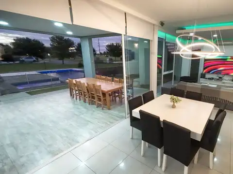 Casa en Venta al Este
