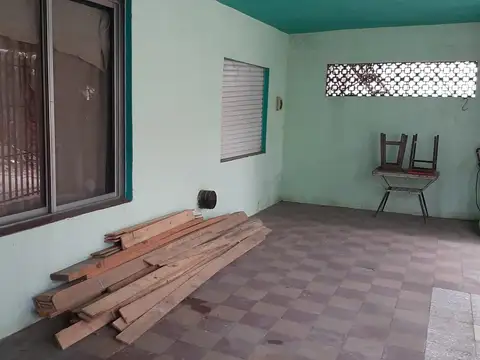 Casa 3 ambientes con 1 baño