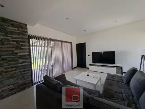 Casa en Venta al Oeste
