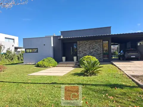 COCUCCI INMOBILIARIA VENDE casa en Lujan De Cuyo