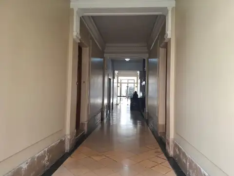 Departamento 9 ambientes con 1 baño