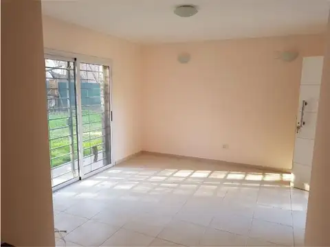 Casa en Alquiler de 3 dormitorios
