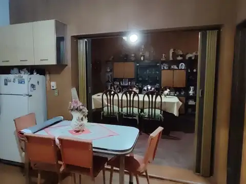 Depto Tipo Casa 3 ambientes con 2 baños