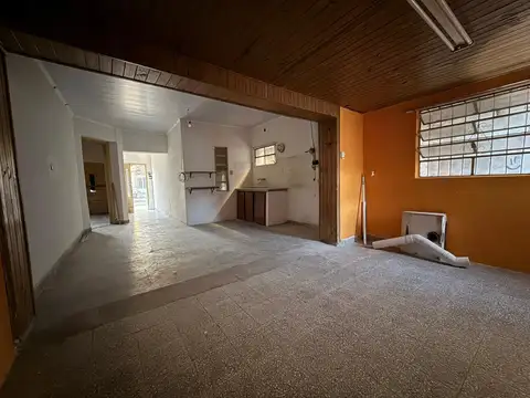 VENTA/PERMUTA: Casa de 2 dormitorios con Patio. Cañada de Gómez, Santa Fé.