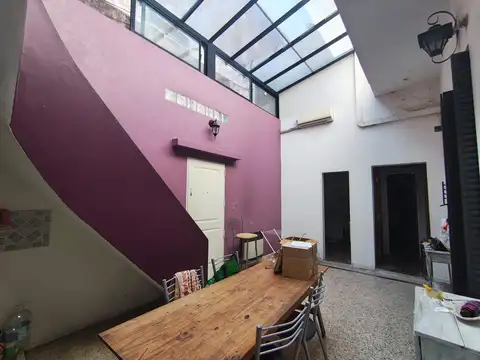 VENTA - PH en Villa Luro con local independiente y cochera a refaccionar