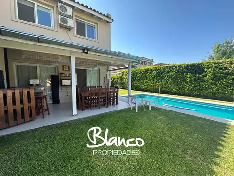 Casa  en Venta en La Candela, Pilar, G.B.A. Zona Norte