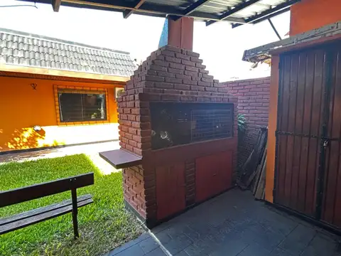 Depto Tipo Casa en Venta en Villa Maipú, USD 75.000