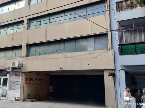 Cochera en venta en Belgrano