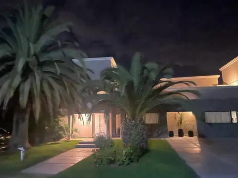 Casa en Venta en Nautico Escobar, USD 550.000