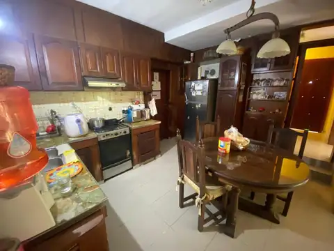 Casa en venta - 3 Dormitorios 2 Baños - Santa Teresita