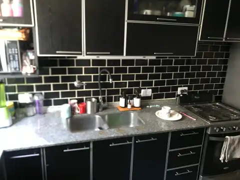 Depto Tipo Casa 4 ambientes con 1 baño