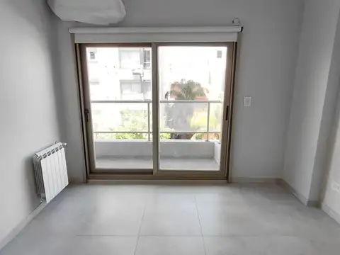 Dos semipisos de 2 dormitorios + cochera en Venta - Rodriguez 340