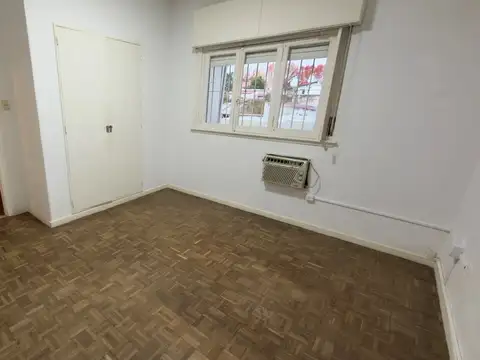 Depto Tipo Casa en Alquiler 40 años