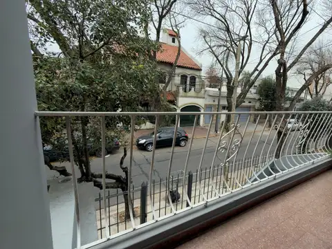 Diaz Velez 2400