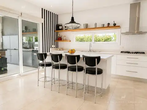 Casa en Venta de 5 dormitorios