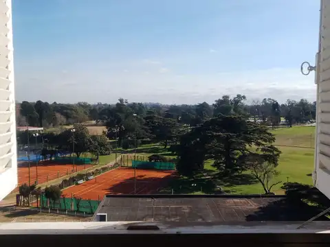 Av. del Golf y Av AT de Alvear , Piso 5