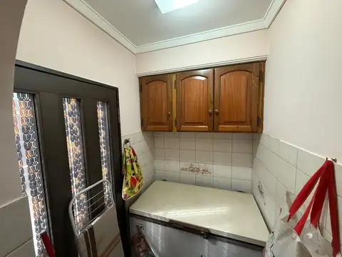 Casa 5 ambientes con 1 baño