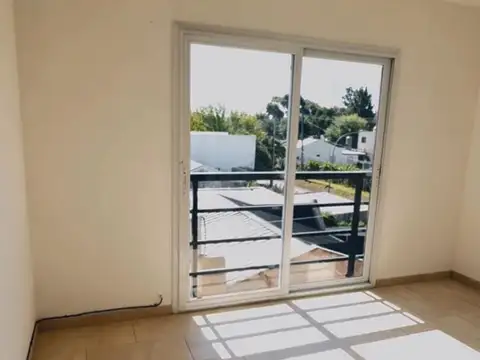 Departamento en Alquiler en Pilar, $ 450.000