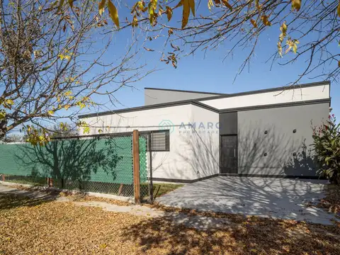 VENTA· CASA · A ESTRENAR · 2 DORMITORIOS · GALERÍA · PARRILLERO · FUNES