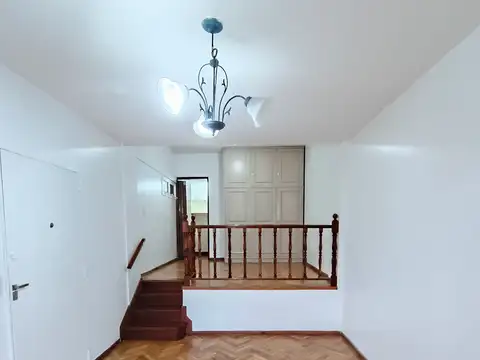 EXCELENTE DEPTO. DE 1 AMBIENTE Y MEDIO EN LA CALLE ZUVIRIA AL 0, PARQUE CAHACABUCO