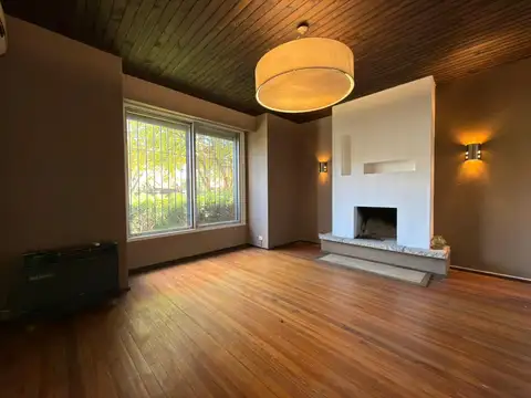 Casa en Alquiler de 4 dormitorios