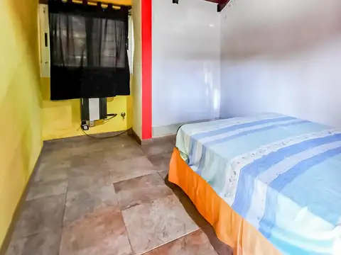 Casa 5 ambientes con 2 baños